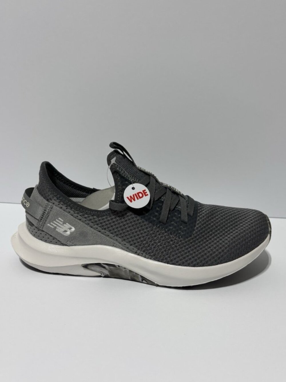 New Balance Women’s Dynasoft Nergize Sport V2 Gray Running Shoes, Size 8.5 Wide